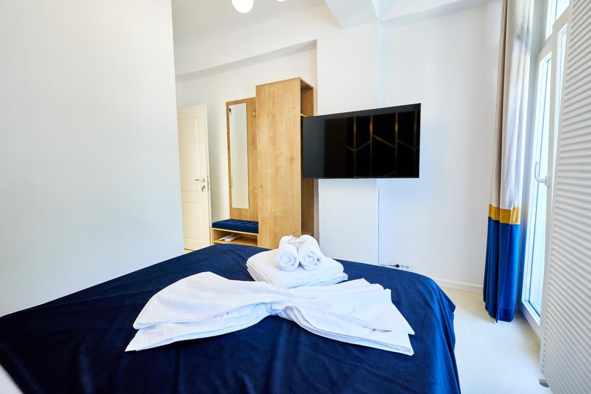 Carol Park View 3* Bukarest