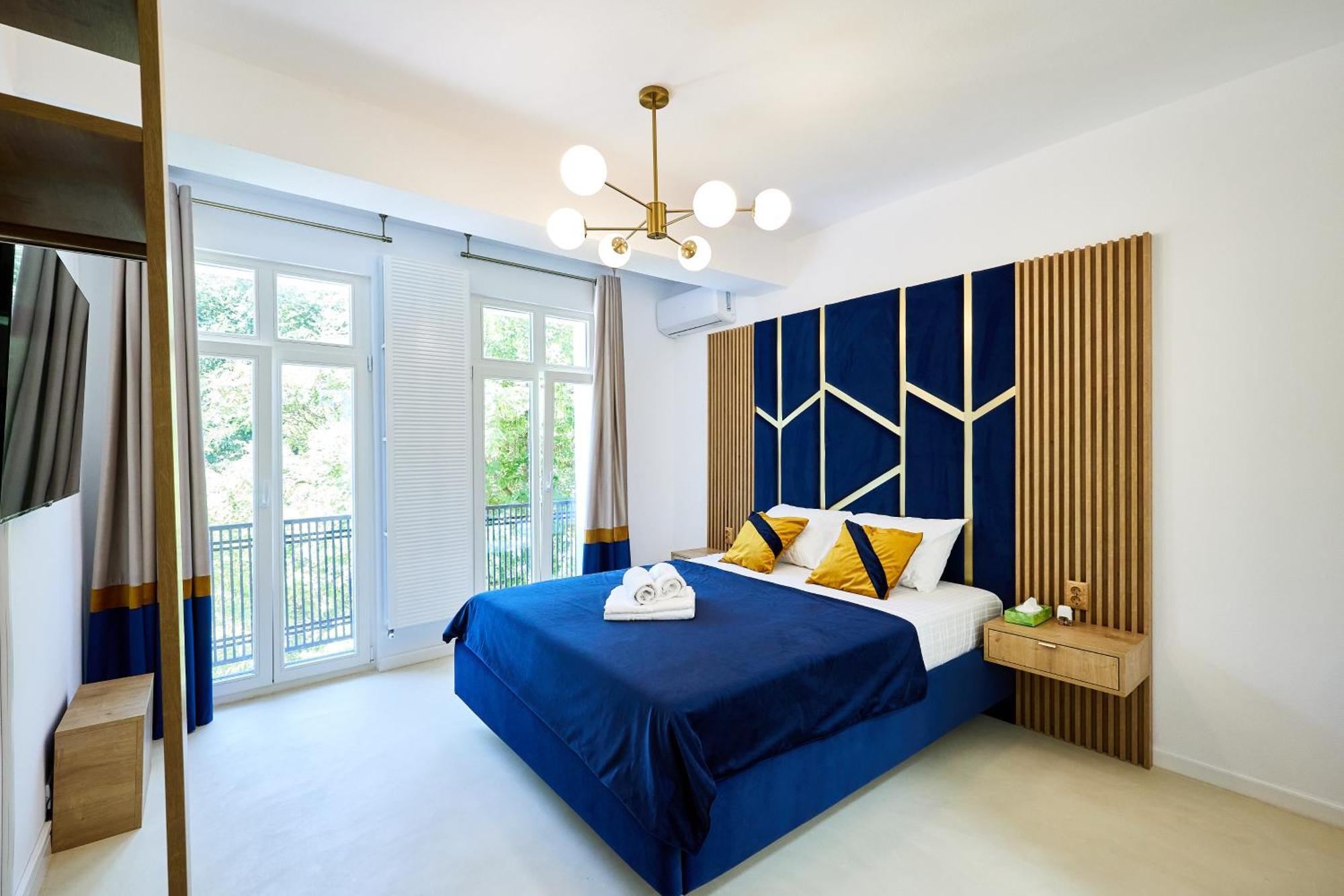 Carol Park View 3* Bukarest
